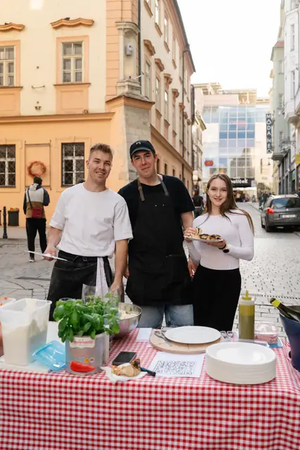Pop-up DAMO PIZZA v centru Brna — fotka 8 z 24