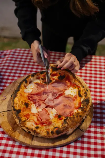 Večerní pop-up DAMO PIZZA — fotka 29 z 31