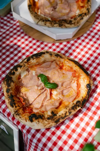 Letní pop-up DAMO PIZZA v Knollu — fotka 2 z 72