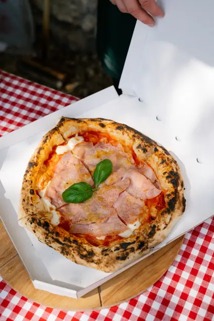Letní pop-up DAMO PIZZA v Knollu — fotka 3 z 72