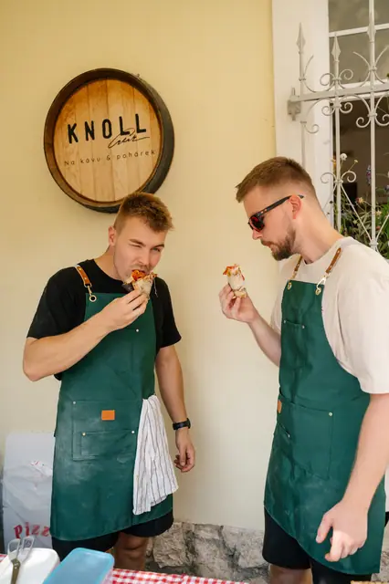 Letní pop-up DAMO PIZZA v Knollu — fotka 25 z 72