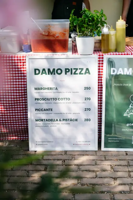 Letní pop-up DAMO PIZZA v Knollu — fotka 29 z 72