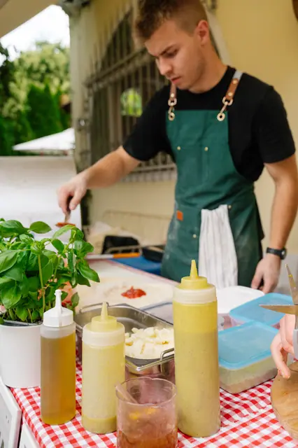 Letní pop-up DAMO PIZZA v Knollu — fotka 36 z 72
