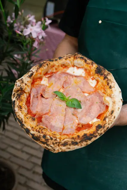 Letní pop-up DAMO PIZZA v Knollu — fotka 45 z 72
