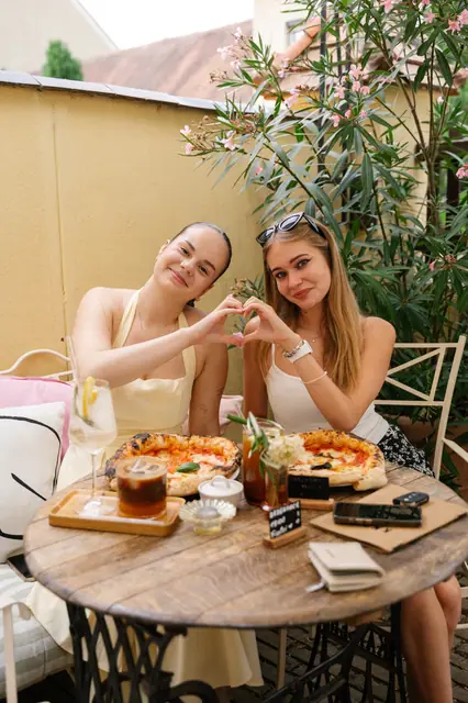Letní pop-up DAMO PIZZA v Knollu — fotka 57 z 72